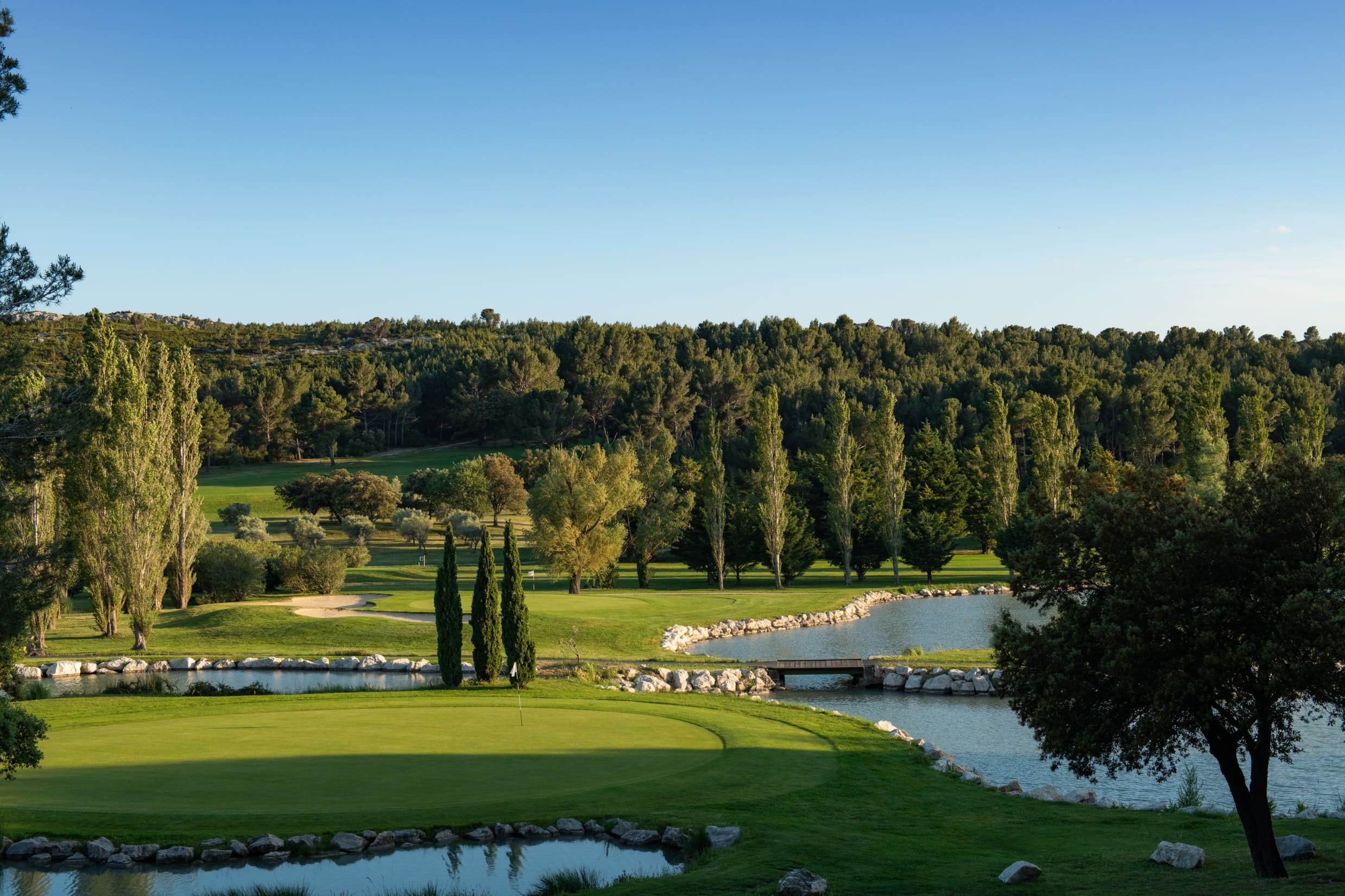 Resonance - Collection de 12 golfs d'exception en France et en Europe · Twitter