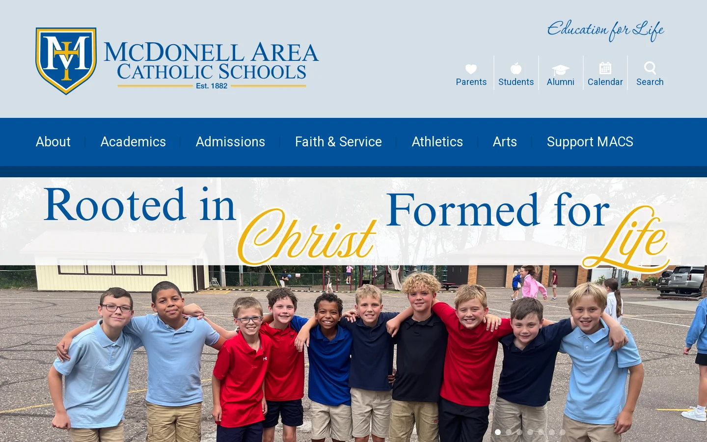McDonell Area Catholic Schools 首页截图