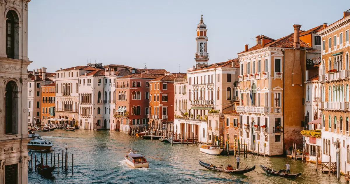 Travel Guides & Inspiration | Lonely Planet · Twitter