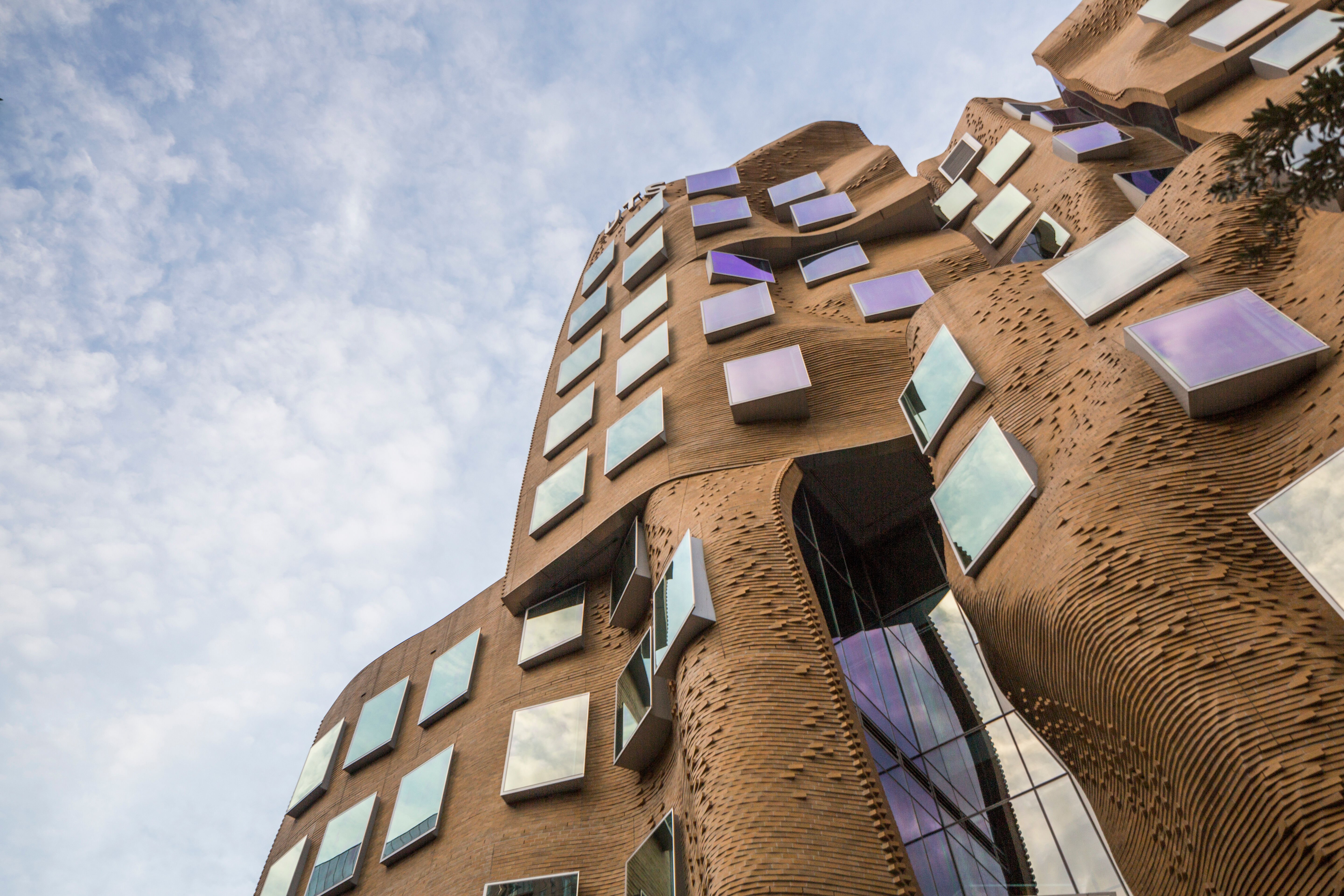 UTS | University of Technology Sydney | #7 in Australia | Top 100 globally · Twitter