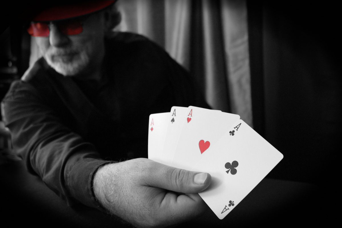 Magician & Mentalist in Santa Cruz, CA | Santiago's Magic · Twitter